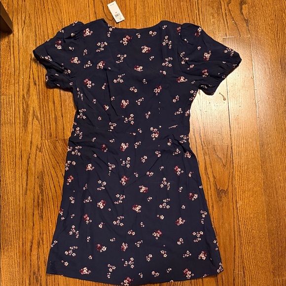 Floral Button-Up Dress - Picture 3 of 3